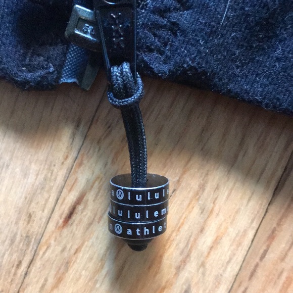 Lululemon Tadasana jacket - Picture 3 of 5